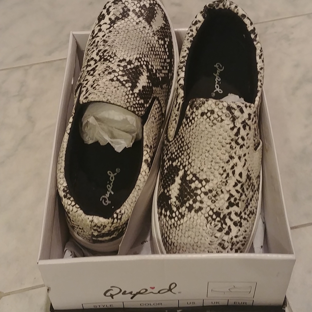 Qupid new in box 7 1/2 - Picture 2 of 4